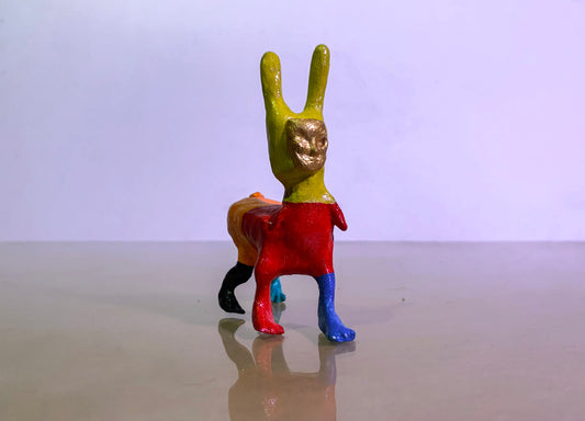 Escultura en resina "Lo Absoluto"